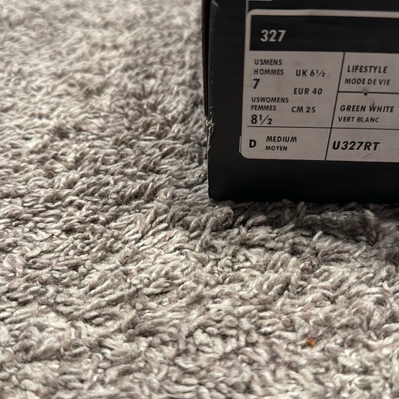 New Balance X Figs 327 Lime and Olive Sneakers size 8.5 - Picture 9 of 9